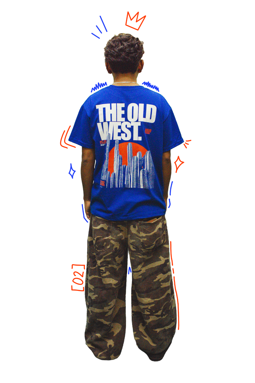 Modelo con camiseta THE OLD WEST